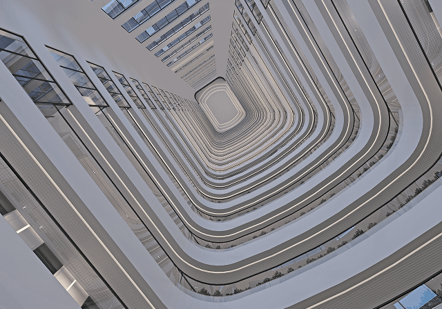 350 Ft Heighted Atrium